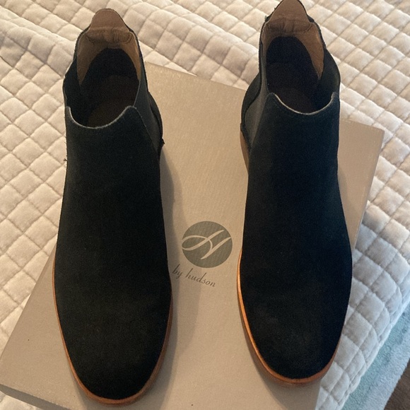 Men’s H by Hudson/Hudson London Chelsea Suede Boots in size 7. - Picture 5 of 8